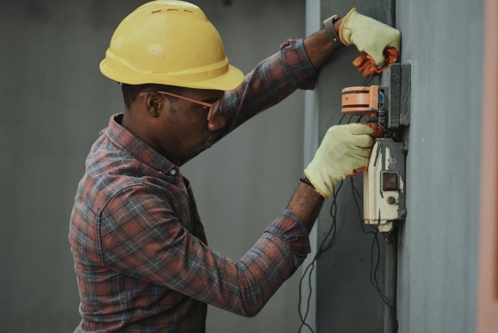 Hire Renowned Electrical Service And Enjoy Great Benefits!