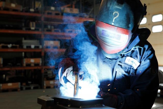 Why It Pays To Become A Certified Welder