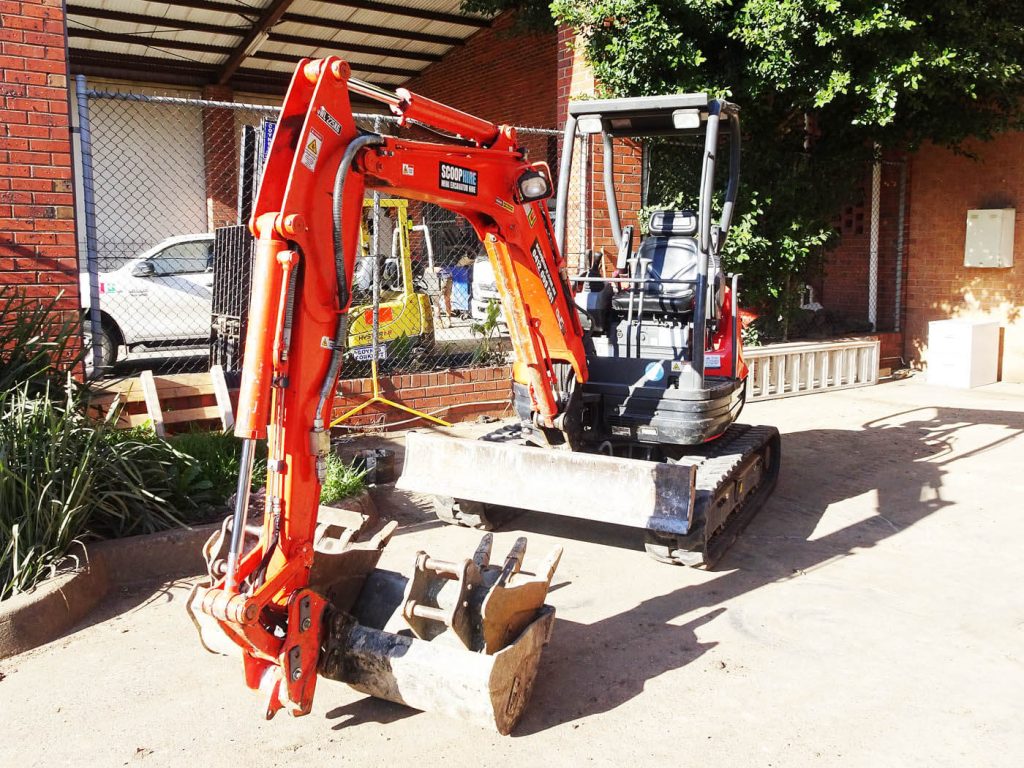 Use Of Excavators For Precision Digging